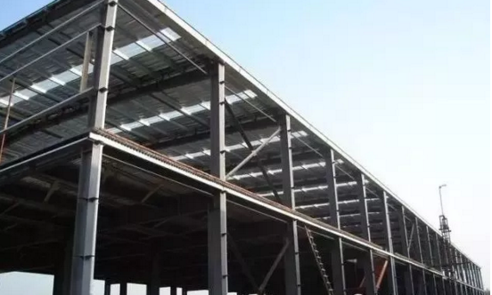 大型钢结构厂房工程施工管理的要点